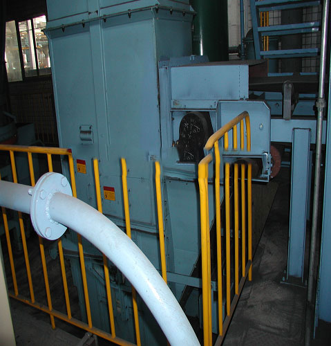 粘土砂－在線鬥式提升機